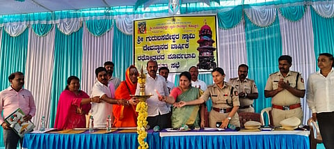 ಕೊಟ್ಟೂರಿನಲ್ಲಿ ಕೊಟ್ಟೂರೇಶ್ವರ ಸ್ವಾಮಿ ರಥೋತ್ಸವ ಪೂರ್ವಭಾವಿ ಸಭೆಯನ್ನು ಶಾಸಕ ಕೆ.ನೇಮಿರಾಜ್ ನಾಯ್ಕ ಉದ್ಘಾಟಿಸಿದರು.  