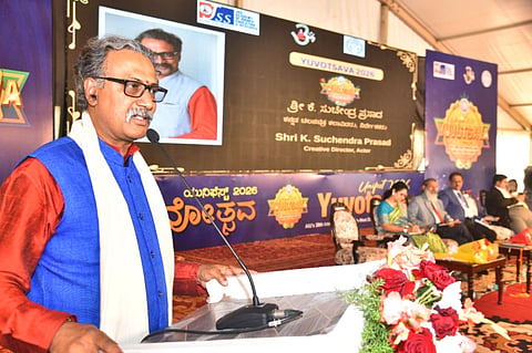 ನಗರದ ಜೆಎಸ್‌ಎಸ್ ಉನ್ನತ ಶಿಕ್ಷಣ ಮತ್ತು ಸಂಶೋಧನಾ ಅಕಾಡೆಮಿ ಸಭಾಂಗಣದಲ್ಲಿ ಏರ್ಪಡಿಸಿದ್ದ ಕಾರ್ಯಕ್ರಮದಲ್ಲಿ ನಟ ಕೆ.ಸುಚೇಂದ್ರ ಪ್ರಸಾದ್ ಮಾತನಾಡಿದರು. ಎಚ್.ಬಸವನಗೌಡಪ್ಪ, ಬಿ.ಸುರೇಶ್, ಸಿ.ಜಿ.ಬೆಟಸೂರಮಠ, ಪ್ರೊ.ಭಾವನಾ ಗ್ರೊವರ್ ಇದ್ದರು.