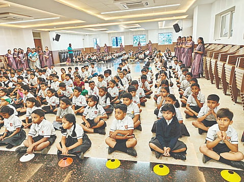 ಕೃಷ್ಣಮೂರ್ತಿಪುರಂನ ಬಿಎಸ್‌ಎಸ್ ವಿದ್ಯೋದಯ ಶಾಲೆಯಲ್ಲಿ 2026-27ನೇ ಶೈಕ್ಷಣಿಕ ವರ್ಷಕ್ಕೆ ವಿದ್ಯಾರ್ಥಿಗಳನ್ನು ಸಂಭ್ರಮದಿಂದ ಬರಮಾಡಿಕೊಳ್ಳಲಾಯಿತು.