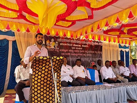 ಮಾದ್ರೆಯಲ್ಲಿ ಏರ್ಪಡಿಸಿದ್ದ ಜನಜಾಗೃತಿ ಕಾರ್ಯಕ್ರಮದಲ್ಲಿ ಶಾಸಕ ಡಾ.ಮಂತರ್ ಗೌಡ ಮಾತನಾಡಿದರು. ಪ್ರಮುಖರಾದ ಪಾಲಾಕ್ಷ, ಜನಾರ್ದನ್, ಮಂಜುನಾಥ್ ಮತ್ತಿತರರಿದ್ದರು.