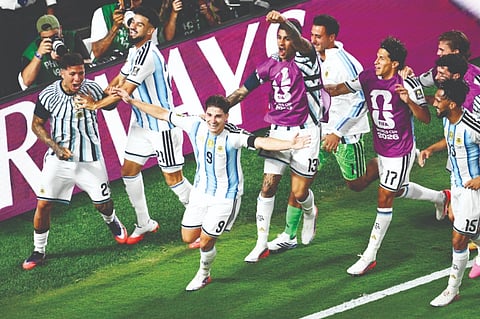 FIFA WorldCup: ಅರ್ಜೆಂಟೀನಾಗೆ ಸೆಮೀಸ್​ನಲ್ಲಿ ಆಂಗ್ಲರ ಸವಾಲು; ಹಾಲಿ ಚಾಂಪಿಯನ್ಸ್​ ಗೆಲ್ಲಿಸಿದ ಅಲ್ವಾರೆಜ್​ ಗೋಲು