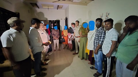 ವೇಶ್ಯಾವಾಟಿಕೆ ದಂಧೆ ಮೇಲೆ ದಾಳಿ 