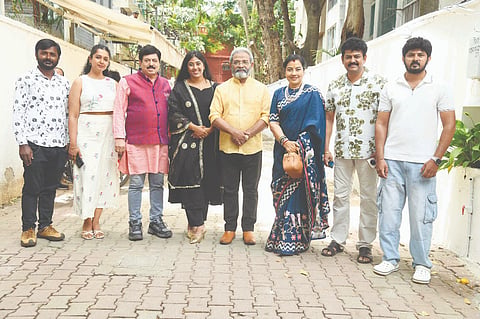 ಉತ್ತರ, ಅಭ್ಯಂಜನ ಚಿತ್ರತಂಡ
