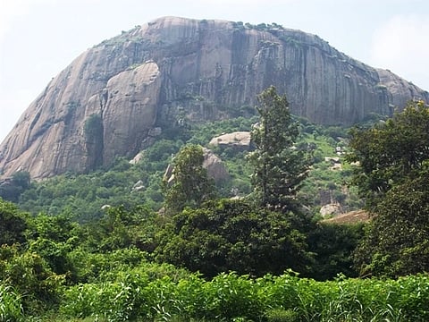ಅಚ್ಚಲು ಬೆಟ್ಟದ ಸುಂದರ ನೋಟ. 
