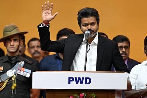 ಟಿವಿಕೆ ಮೈತ್ರಿಕೂಟದಲ್ಲಿ ಡಿಎಂಕೆ ಆಪ್ತರು: ಪ್ರಮಾಣ ವಚನವೇನೋ ಸ್ವೀಕಾರ ಆಯ್ತು ಆದ್ರೆ ಮುಂದಿದೆ ದೊಡ್ಡ ಸವಾಲು! Actor Vijay  