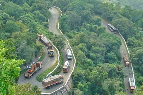   Agumbe Ghat  heavy vehicles 