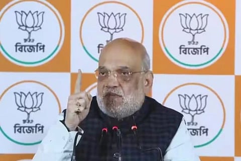  Amit Shah | ಕೇಂದ್ರ ಗೃಹ ಸಚಿವ ಅಮಿತ್ ಶಾ ಮಂಗಳವಾರ ಕೋಲ್ಕತ್ತಾದಲ್ಲಿ ಪತ್ರಿಕಾಗೋಷ್ಠಿಯನ್ನುದ್ದೇಶಿಸಿ ಮಾತನಾಡಿದರು.