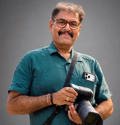 ಅಮೆರಿಕದ ಪ್ರತಿಷ್ಠಿತ 'ಫೋಟೋಗ್ರಾಫಿಕ್​ ಸೊಸೈಟಿ ಆಫ್​​ ಅಮೆರಿಕ' ಆಯೋಜಿಸಿದ್ದ ಇಂಟರ್​ಕ್ಲಬ್​ ಛಾಯಾಚಿತ್ರ ಸ್ಪರ್ಧೆಯಲ್ಲಿ ಎರಡು ಪ್ರಶಸ್ತಿ ಗಳಿಸಿದ ಉಡುಪಿಯ ಖ್ಯಾತ ಛಾಯಾಗ್ರಾಹಕ ಆಸ್ಟ್ರೋ ಮೋಹನ್​.