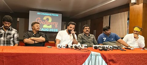 song ಅಯೋಗ್ಯ-2 ಕನ್ನಡ ಚಲನಚಿತ್ರದ ಸುದ್ದಿಗೋಷ್ಠಿಯಲ್ಲಿ  ಮಾತನಾಡಿದ ನಾಯಕ ನಟ ನೀನಾಸಂ ಸತೀಶ.