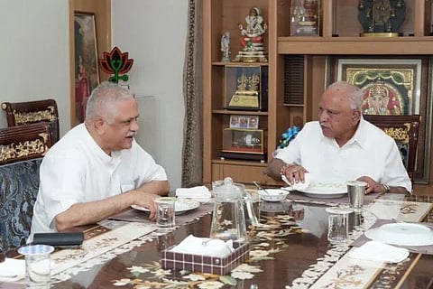 ಬಿಎಸ್​ವೈ ರಾಜಕೀಯ ಜೀವನದ 50ರ ಸಂಭ್ರಮ: ಮನೆಗೆ ಆಗಮಿಸಿ ಶುಭಕೋರಿದ ಬಿ.ಎಲ್. ಸಂತೋಷ್