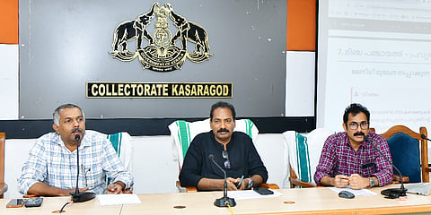   ಜಲಜೀವನ್ ಮಿಷನ್ ಜಿಲ್ಲಾ ಜಲ ನೈರ್ಮಲ್ಯ ಮಿಷನ್ ಸಭೆ ನಡೆಯಿತು. ಎಡಿಎಂ ಪಿ.ಉದಯಕುಮಾರ್, ಜಿಪಂ ಉಪಾಧ್ಯಕ್ಷ ಕೆ.ಕೆ.ಸೋಯಾ, ಜಿಲ್ಲಾ ಯೋಜನಾ ಅಧಿಕಾರಿ ರಾಜೇಶ್ ಉಪಸ್ಥಿತರಿದ್ದರು.  
