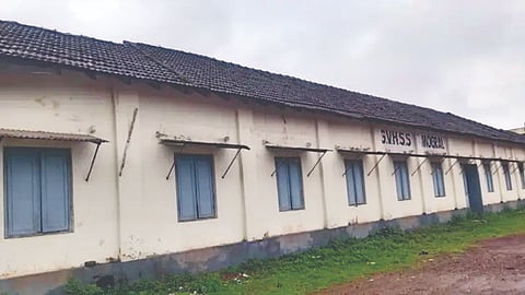  ಮೊಗ್ರಾಲ್ ಸರ್ಕಾರಿ ಶಾಲೆಯ ಹಳೇ ಕಟ್ಟಡ.