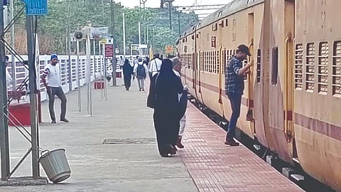  ಟರ್ಮಿನಲ್ ಆಗಿ ಮೇಲ್ದರ್ಜೆಗೇರಲಿರುವ ಕುಂಬಳೆ ರೈಲು ನಿಲ್ದಾಣ.