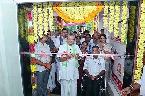 ಸೇವಾ ಭಾರತಿಯ ಸೇವಾನಿಕೇತನದ ನೂತನ ಕಾರ್ಯಾಲಯ ಉದ್ಘಾಟನಾ ಸಮಾರಂಭವನ್ನು ಆರ್‌ಎಸ್‌ಎಸ್ ಕುಟುಂಬ ಪ್ರಬೋಧನ್ ಪ್ರಾಂತ ಸಹ ಸಂಚಾಲಕ ಸುಬ್ರಾಯ ನಂದೋಡಿ ಉದ್ಘಾಟಿಸಿದರು.