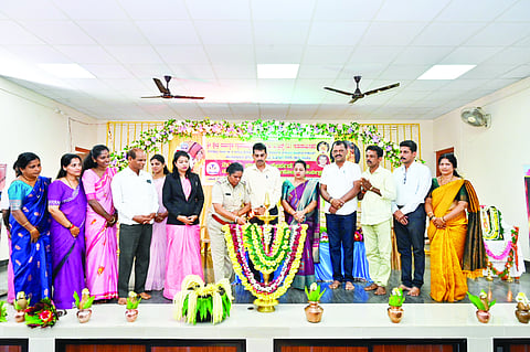 ಧರ್ಮಸ್ಥಳ ಗ್ರಾಮಾಭಿವೃದ್ಧಿ ಯೋಜನೆ ಹೊಸ ಸದಸ್ಯರ ಸೇರ್ಪಡೆ ಕಾರ್ಯಕ್ರಮವನ್ನು ವೇಣೂರು ಠಾಣಾ ಸಬ್ ಇನ್‌ಸ್ಪೆಕ್ಟರ್ ಒಮನ ಎನ್.ಕೆ. ಉದ್ಘಾಟಿಸಿದರು. ಪ್ರಮುಖರಾದ ದಿನೀಶ್ ಡಿ., ಮನೋಹರ್ ಬಳಂಜ, ಅಶ್ವಿನಿ ಮೂಡುಬಿದಿರೆ ಮೊದಲಾದವರಿದ್ದರು.