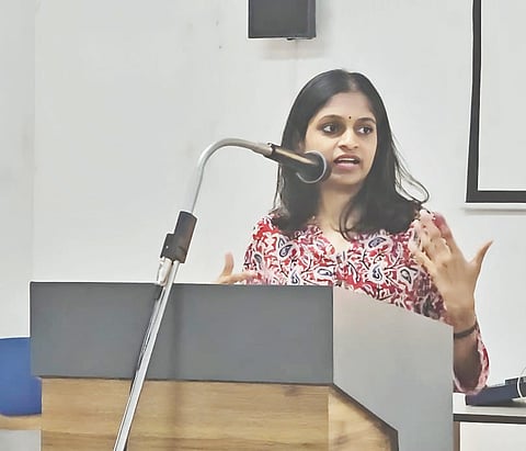  ಹೈದರಾಬಾದಿನ ‘ಲೈಟ್ಸ್ ಕ್ಯಾಮೆರಾ ವುಮನ್’ ಸಂಸ್ಥೆಯ ಸಂಸ್ಥಾಪಕಿ ನವ್ಯಾ ನಾಗೇಶ್ ಮಾತನಾಡಿದರು.
