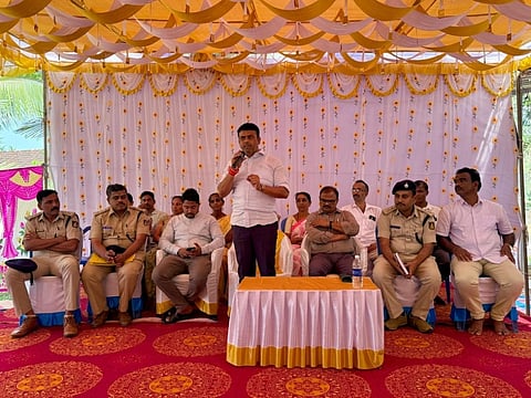 ಕಳೆಂಜ ಅರಣ್ಯ 309 ಸರ್ವೇಗೆ ಚಾಲನೆ ನೀಡಿದ ಸಂದರ್ಭ ಹರೀಶ್ ಪೂಂಜ ಮಾತನಾಡಿದರು. 