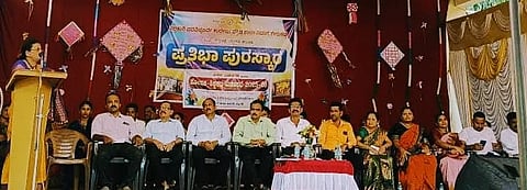 ಗೇರುಕಟ್ಟೆ ಸರ್ಕಾರಿ ಪ್ರೌಢಶಾಲೆಯಲ್ಲಿ ಪಾಲಕರ ಮಹಾಸಭೆ ಮತ್ತು ಪ್ರತಿಭಾ ಪುರಸ್ಕಾರ ಕಾರ್ಯಕ್ರಮದಲ್ಲಿ ಬೆಳ್ತಂಗಡಿ ಕ್ಷೇತ್ರ ಶಿಕ್ಷಣಾಧಿಕಾರಿ ತಾರಕೇಸರಿ ಮಾತನಾಡಿದರು.
