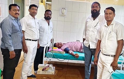 ಬೀದರ್‍ನ ಬ್ರಿಮ್ಸ್ ಆಸ್ಪತ್ರೆಯಲ್ಲಿ ವೈದ್ಯರ ದಿನಾಚರಣೆ ಪ್ರಯುಕ್ತ ರಕ್ತದಾನ ಶಿಬಿರ ಜರುಗಿತು.