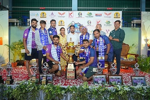  ತೃತೀಯ ಸ್ಥಾನ ಪಡೆದ ಜಿ.ಆರ್​.ಚಾಲೆಂಜರ್ಸ್​ ತಂಡ. 