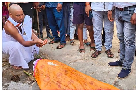 Behind living womans funeral in Jharkhand inter-caste marriage