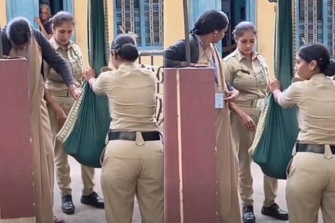 ಅತ್ತ ಪೊಲೀಸ್ ಪರೀಕ್ಷೆಗೆ ಹೋದ ತಾಯಿ: ಇತ್ತ ಅಳುತ್ತಿದ್ದ 8 ತಿಂಗಳ ಮಗುವನ್ನು ಜೋಗುಳ ಹಾಡಿ ಮಲಗಿಸಿದ ಮಹಿಳಾ ಪೊಲೀಸರು! Bengaluru Women Police 