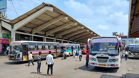 ಉಡುಪಿ ಸರ್ವೀಸ್​ ಬಸ್​ ನಿಲ್ದಾಣ. (ಸಾಂದರ್ಭಿಕ ಚಿತ್ರ).