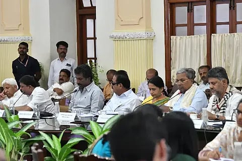 ಮುಖ್ಯಮಂತ್ರಿ ಸಿದ್ದರಾಮಯ್ಯ ಸಭೆ