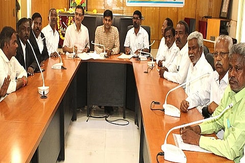 ಚಿತ್ರದುರ್ಗದಲ್ಲಿ ಮೇ ೧ರಂದು ಆಚರಿಸಲಿರುವ ಬುದ್ಧ ಜಯಂತಿಯ ಪೂರ್ವಭಾವಿ ಸಭೆಯಲ್ಲಿ ಎಸಿ ಕೆ.ಜೆ. ಕಾಂತರಾಜ್, ಬಿ.ಎಂ. ಗುರುನಾಥ್, ರಾಜಣ್ಣ, ಬಿ.ಪಿ.ತಿಪ್ಪೇಸ್ವಾಮಿ, ದುರ್ಗೇಶಪ್ಪ, ಜಯಣ್ಣ, ಎಂ.ಡಿ. ರವಿ,ಬೆನಕನಹಳ್ಳಿ ಚಂದ್ರಣ್ಣ ಇತರರು ಇದ್ದರು.