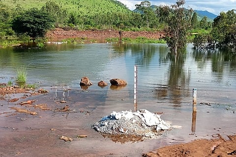 ವಿವಿ ಸಾಗರ ಜಲಾಶಯದ ಕೋಡಿ ಬಿದ್ದಿರುವ ಫೈಲ್‌ಪೋಟೊ
