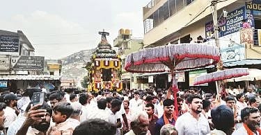 ಅದ್ದೂರಿ ಆಂಜನೇಯಸ್ವಾಮಿ ಬ್ರಹ್ಮರಥೋತ್ಸವ Anjaneyaswamy Brahmarathotsava
