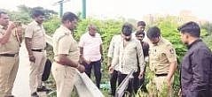 ಬನ್ನೇರುಘಟ್ಟ ಪೊಲೀಸರು ಶವ ಸಿಕ್ಕ ಸ್ಥಳವನ್ನು  ಆರೋಪಿಗಳೊಂದಿಗೆ ಸ್ಥಳ ಮಹಜರು ನಡೆಸಿದರು.