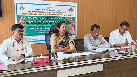 ಮಂಡ್ಯದಲ್ಲಿ ಆಯೋಜಿಸಿದ್ದ ಅಂತರ್ ಇಲಾಖಾ ಸಮನ್ವಯ ಸಭೆಯಲ್ಲಿ ಜಿಪಂ ಸಿಇಒ ಕೆ.ಆರ್.ನಂದಿನಿ ಮಾತನಾಡಿದರು. 