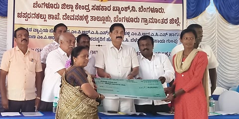 Low interest loans from cooperatives to farmers