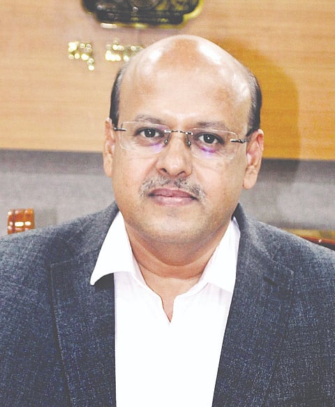 ಡಾ. ಸುರೇಶ ಬಿ. ಇಟ್ನಾಳ 