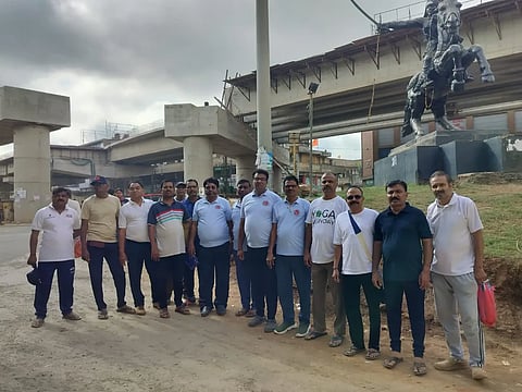 flyover ಹುಬ್ಬಳ್ಳಿಯಲ್ಲಿ ನಡೆಯುತ್ತಿರುವ ಫ್ಲೈ ಓವರ್ ಕಾಮಗಾರಿ ವೀಕ್ಷಿಸಿದ ಇಂಡಿಯನ್ ಕಾಂಕ್ರೀಟ್ ಇನ್​ಸ್ಟಿಟ್ಯೂಟ್ ಮತ್ತು ಅಸೋಸಿಯೇಶನ್ ಆಫ್ ಕನ್ಸಲ್ಟಿಂಗ್ ಸಿವಿಲ್ ಇಂಜಿನಿಯರ್ಸ್ ತಂಡ.