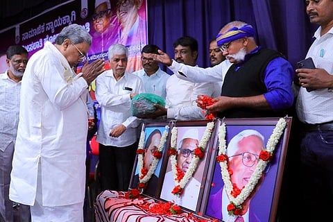 ನಾನೀಗ ಸರ್ಕಾರದ ಮುಖ್ಯಸ್ಥನಲ್ಲ, ಅಧಿಕಾರ ಇರಲಿ, ಇಲ್ಲದಿರಲಿ ಸಾಮಾಜಿಕ ನ್ಯಾಯದ ಪರ ಇರುವವನು ನಾನು: ಮಾಜಿ ಸಿಎಂ ಸಿದ್ದರಾಮಯ್ಯ | Former CM Siddaramaiah