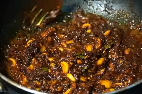 GARLIC PICKLE 