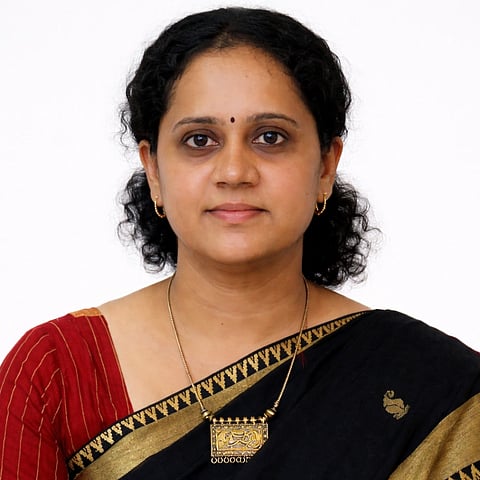 ಪ್ರಸಿದ್ಧ ಲೇಖಕಿ, ವಿಮರ್ಶಕಿ ಡಾ. ಗೀತಾ ವಸಂತ್​.