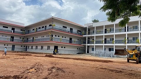 ಶಿರಾಗೇಟ್​ನ ಉತ್ತರ ಬಡಾವಣೆಯ  ಸರ್ಕಾರಿ ಮಾದರಿ ಹಿರಿಯ ಪ್ರಾಥಮಿಕ ಶಾಲೆ