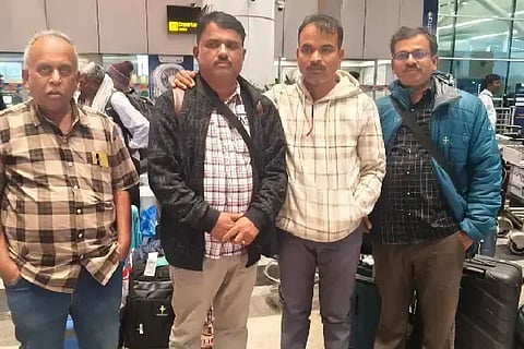 ದೆಹಲಿಯ ಇಂದಿರಾಗಾಂಧಿ ವಿಮಾನ ನಿಲ್ದಾಣದಲ್ಲಿstuck in airport ಸಿಲುಕಿಕೊಂಡಿರುವ ಶಿಗ್ಗಾಂವಿ, ಬಂಕಾಪುರ, ಹಾವೇರಿ ನಿವಾಸಿಗಳು.