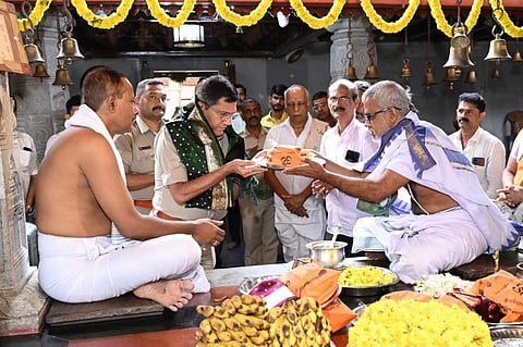  ಹೆಬ್ರಿ ಶ್ರೀ ಅನಂತಪದ್ಮನಾಭ ದೇವಸ್ಥಾನಕ್ಕೆ ಉಡುಪಿ ಜಿಲ್ಲಾ  ಪೊಲೀಸ್ ಅಧೀಕ್ಷಕ ಸುಧಾಕರ್ ಎಸ್.ನಾಯ್ಕ ಭೇಟಿ ನೀಡಿ, ಪರಿಶೀಲನೆ ನಡೆಸಿದರು.