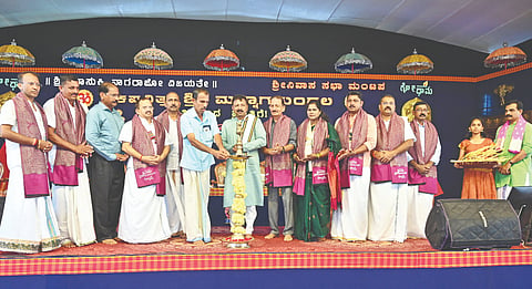 ಮುನಿಯಾಲು ಸಂಜೀವಿನಿ ಗೋಧಾಮದಲ್ಲಿ ಭೂತನಾಥ ಪ್ರೀತಿಕರ ಪ್ರತ್ಯಕ್ಷ ಅಶ್ವಪೂಜೆ ನಡೆಯಿತು.