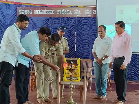  ಅಂತಾರಾಷ್ಟ್ರೀಯ ಮಾದಕ ದ್ರವ್ಯ ವಿರೋಧಿ ದಿನ ಕಾರ್ಯಕ್ರಮವನ್ನು ಹೆಬ್ರಿ ಎಎಸ್‌ಐ ಬಾಲಕೃಷ್ಣ ಉದ್ಘಾಟಿಸಿದರು. ಪ್ರಮುಖರಾದ ಎಚ್.ಜನಾರ್ದನ್, ಉದಯ ಕುಮಾರ, ಪ್ರಸಾದ ಭಂಡಾರಿ, ಲಕ್ಷ್ಮೀ ಉಪಸ್ಥಿತರಿದ್ದರು.  