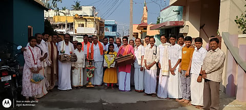 ಹೊಳೆನರಸೀಪುರ ಪಟ್ಟಣದ ದೇವಾಂಗ ಸಮುದಾಯದವರಿಂದ ಸಂಕ್ರಾಂತಿಯ ಭಜನಾ ಕಾರ್ಯಕ್ರಮ ನಡೆಯಿತು.