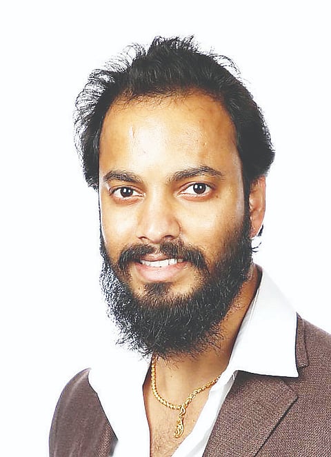 ಯುವ ವಿಜ್ಞಾನಿ ಡಾ.ಕೋಮಲ್ ಕುಮಾರ್
