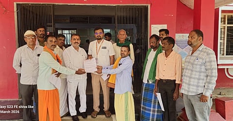 ಮನವಿ ಸಲ್ಲಿಕೆ