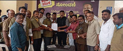 ಮನವಿ ಸಲ್ಲಿಕೆ