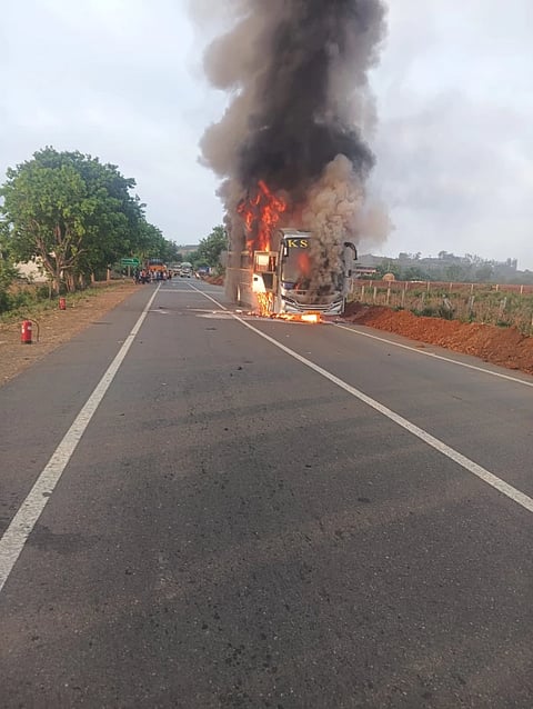 ಬೆಂಕಿಗಾಹುತಿ