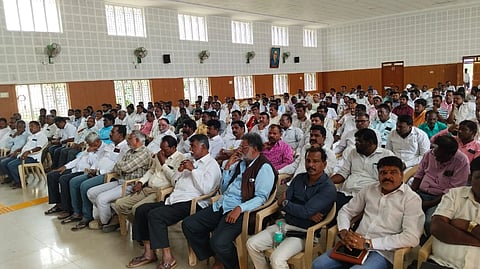 ಚಾಮರಾಜನಗರದ ಡಾ.ಬಿ.ಆರ್.ಅಂಬೇಡ್ಕರ್ ಭವನದಲ್ಲಿ ಅಂತಾರಾಷ್ಟ್ರೀಯ ಬೌದ್ಧ ಸಮ್ಮೇಳನ-2026 ಕಾರ್ಯಕ್ರಮ ಆಯೋಜನೆಯ ಕುರಿತು ಮೂರನೇಯ ಪೂರ್ವಭಾವಿ ಸಭೆಯಲ್ಲಿ ಭಾಗವಹಿಸಿ ಮಾತನಾಡಿದರು. 
